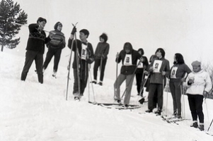 Optinsko takmienje u traanju na skijama na Zlatiboru 1921 300x200